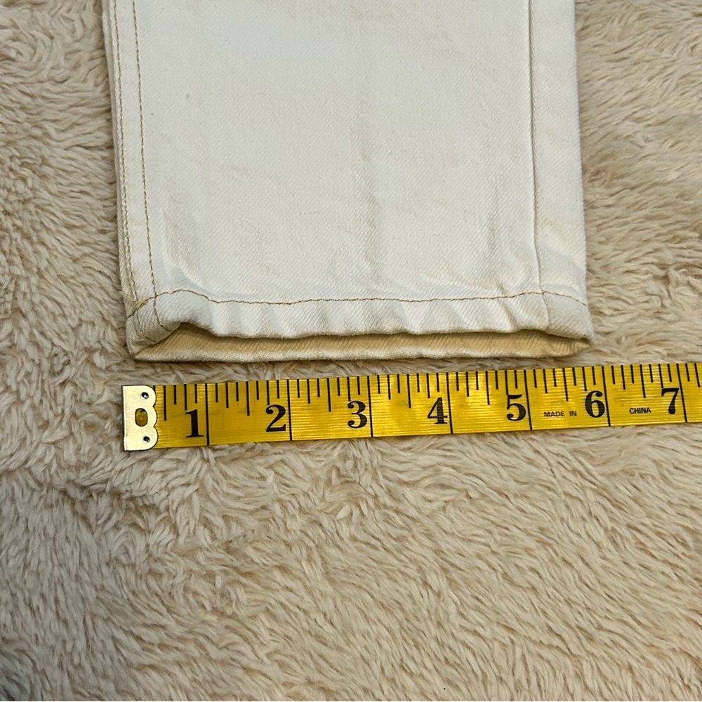 Top Shop | White High Rise Denim 5 pocket, beige stitching Mom Jean Size 28 - Picture 10 of 14